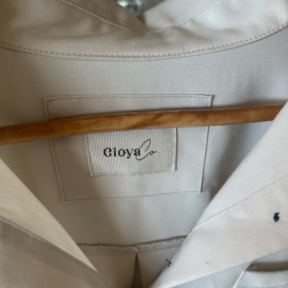 Arty Swing Oversized Cream Button Down 20% off - Picture 2 of 7